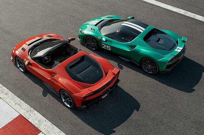 페라리 296 스페치알레·296 스페치알레 A 공개