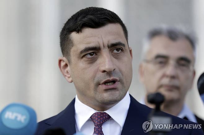 루마니아 민족주의 정당 AUR의 제오르제 시미온 대선후보 [EPA 연합뉴스 자료사진. 재판매 및 DB 금지]