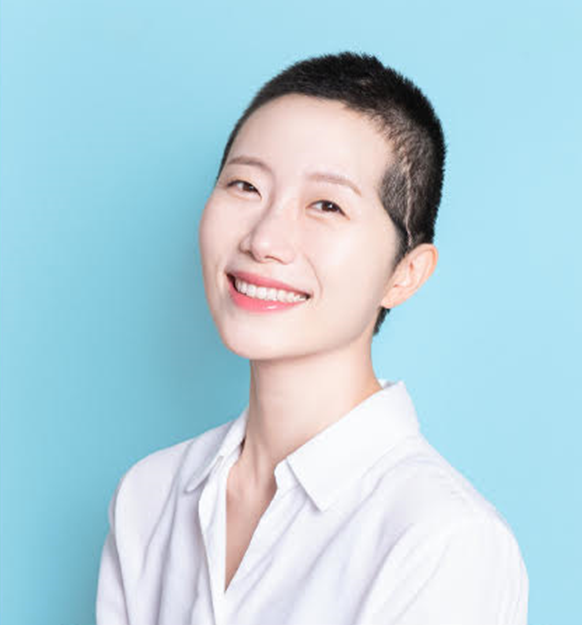 승무원 출신 유튜버 겸 작가 우은빈.