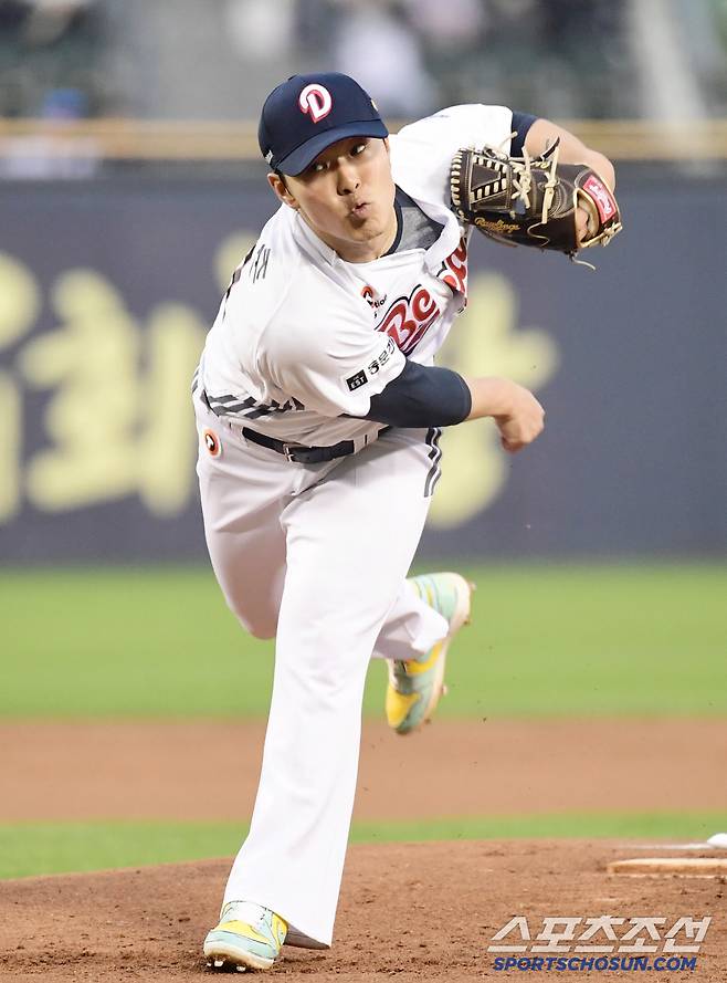 5월 1일 잠실구장에서 열린 KBO리그 두산과 KT의 경기. 선발 투구하는 두산 최원준. 잠실=송정헌 기자songs@sportschosun.com/2025.05.01/