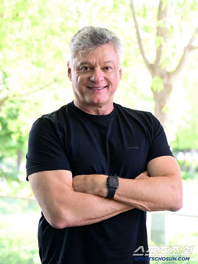 대한항공의 신임 헤난 달 조토 감독이 외국인 선수 트라이아웃이 열리는 튀르키예에서 대한항공 감독으로서의 첫 임무를 시작했다. 사진제공=KOVO