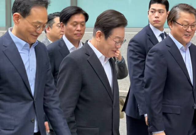 이재명 더불어민주당 대표가 20일 삼성 청년 소프트웨어 아카데미(SSAFY) 서울캠퍼스를 방문했다. (사진=지디넷코리아)