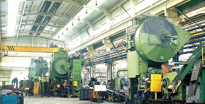 지방 한 중소기업 공장 내부 전경. 사진=강경래 기자