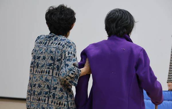 국내 '치매 머니'가 154조 원에 달하는 것으로 조사됐다. 이 사진은 기사와 직접적인 연관 없음. 연합뉴스