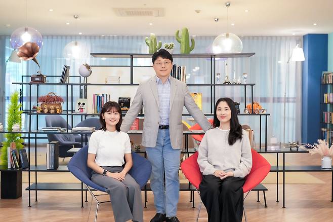 이번 연구를 수행한 김예진 연구원, 임정호 교수, 최현영 연구원.[UNIST 제공]
