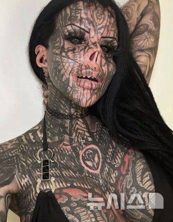 [서울=뉴시스]신체변형 후 톡시(Toxxi)의 모습.(사진=Jam Press)