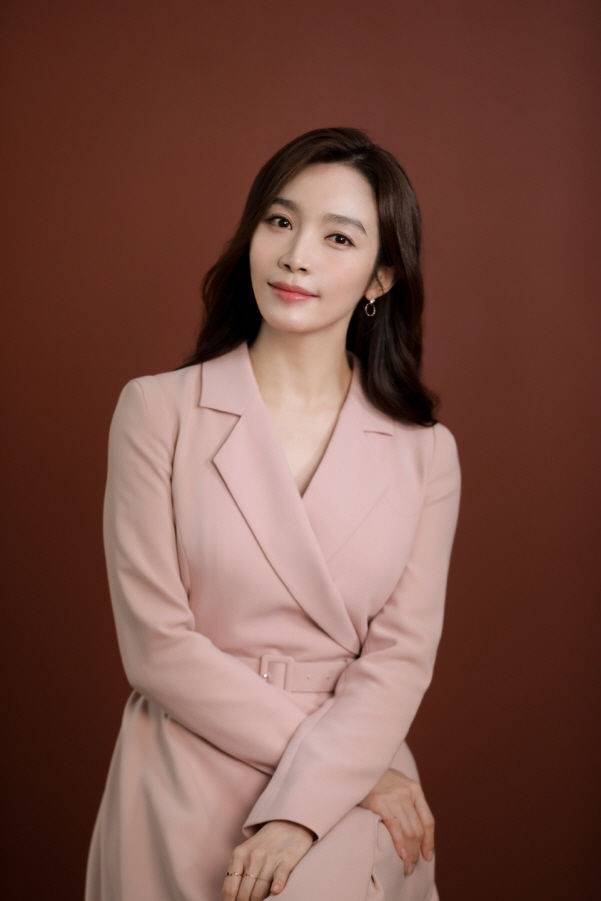 [서울=뉴시스] 배우 이민영. (사진=지담미디어 제공) 2025.05.06. photo@newsis.com *재판매 및 DB 금지