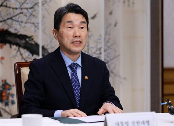 이주호 대통령 권한대행 부총리 겸 교육부 장관이 오늘(7일) 정부서울청사에서 열린 경제안보전략 간담회에서 발언하고 있다. 〈사진=대통령실통신사진기자단, 연합뉴스〉