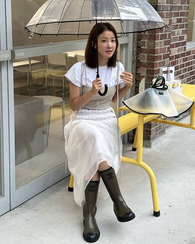 인스타그램 @leesiyoung38