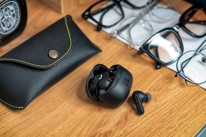 JBL TUNE BEAM 2.ⓒ하만 인터내셔널