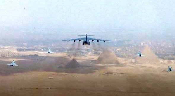 이집트 사막에서 중-이집트 합동 군사훈련에 참여하고 있는 중국군 전투기. (CGTV 화면 캡처)