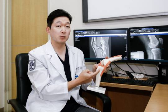 강동경희대병원 이상학 정형외과 교수. 강동경희대병원 제공.