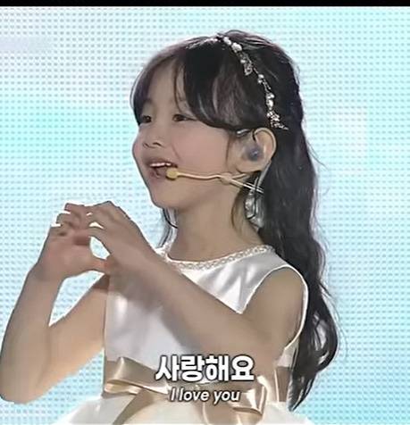 현재 난리난 아이유에게 본인의 마음을 고백하는 배우 영상