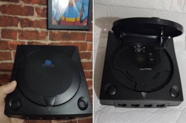 크으.. 역시 드림캐스트 진리는 블랙이지!!!