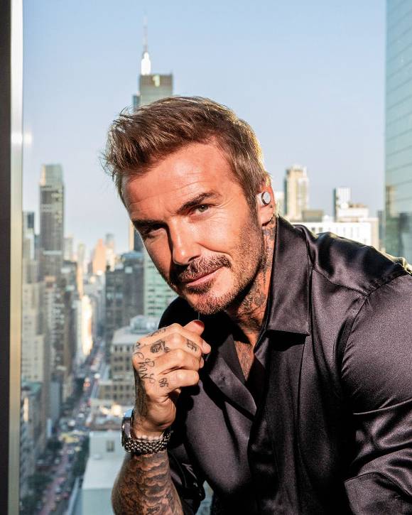 바워스앤윌킨스(B&W)의 홍보대사로 활동했던 영국 전 축구 국가대표 선수 데이비드 베컴. [사진=바워스앤윌킨스 홈페이지]