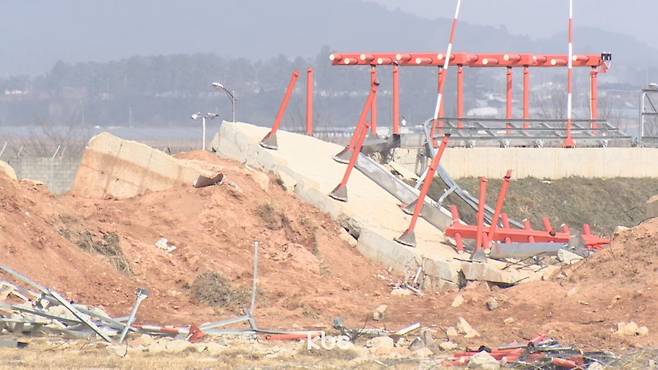 ▲ 무안공항 로컬라이저 사고 현장