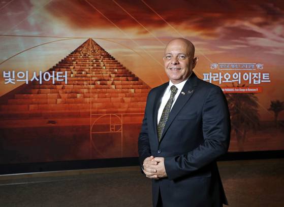 Egyptian Ambassador to Korea Khaled Abdel Rahman poses for a photo at the exhibition titled "Egyptian Pharaohs: From Cheops to Ramesses II" at Grand Walkerhill Seoul in Gwangjin District, eastern Seoul, following an interview with the Korea JoongAng Daily on April 30. [PARK SANG-MOON]