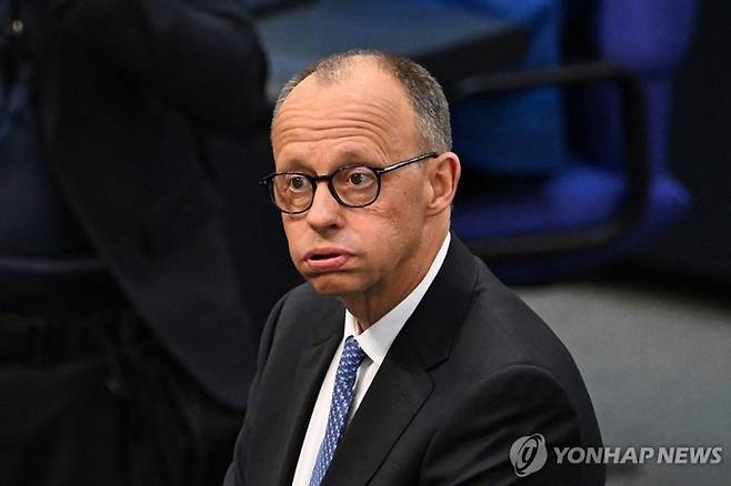 안도하는 프리드리히 메르츠 독일 신임 총리 [AFP = 연합뉴스]