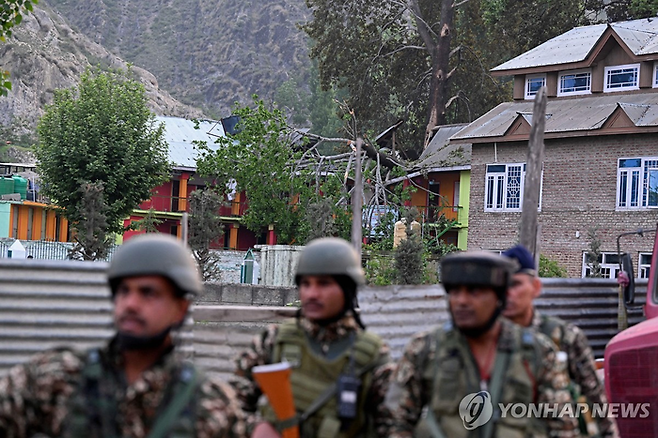 인도령 카슈미르 경비대 [AFP = 연합뉴스]