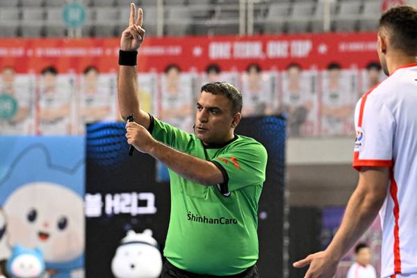 사진 후세인 알무트 심판, 사진 제공=한국핸드볼연맹