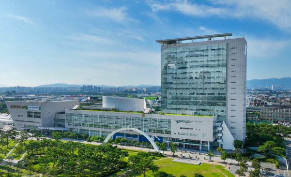 광주광역시 청사 전경.