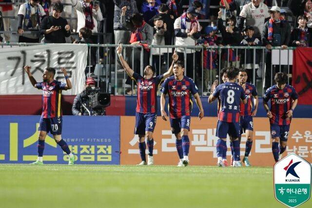 싸박./프로축구연맹