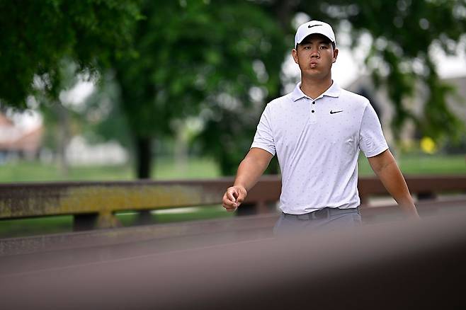 김주형이 9일부터 열리는 PGA 투어 원플라이트 머틀비치 챔피언십에 출전해 분위기 전환을 노린다. 지난주 CJ컵 바이런 넬슨 1라운드 9번홀 티잉그라운드로 이동하는 김주형. |게티이미지