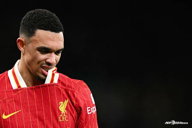 리버풀을 떠나는 트렌트 알렉산더 아놀드. /AFPBBNews=뉴스1