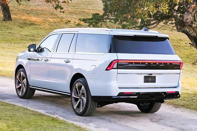 링컨 네비게이터