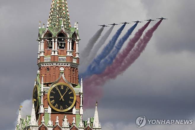 러시아 전승절 열병식 리허설 [AP 연합뉴스. 재판매 및 DB 금지]