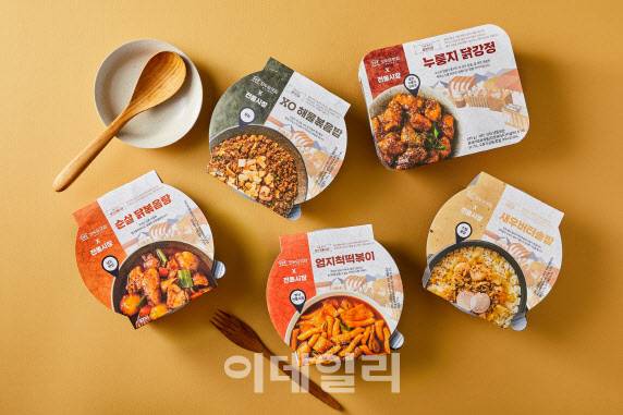 현대그린푸드 ‘모두의 맛집-전통시장편 시즌2’ 제품 5종 사진 (사진=현대그린푸드)