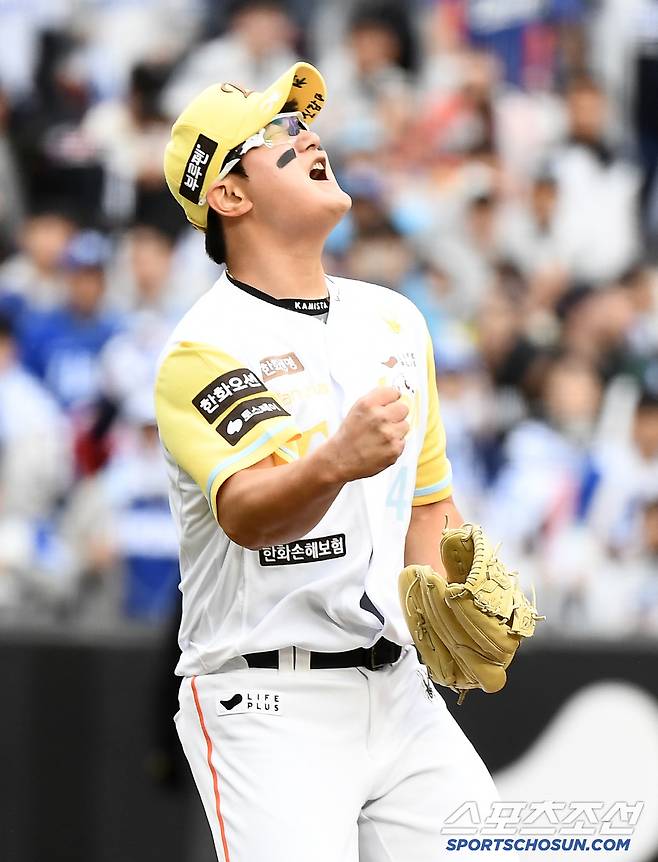 5일 대전 한화생명볼파크에서 열린 삼성-한화전. 9회초 김서현이 등판해 3대1 승리를 지킨 후 환호하고 있다. 대전=정재근 기자 cjg@sportschosun.com/2025..5.5/