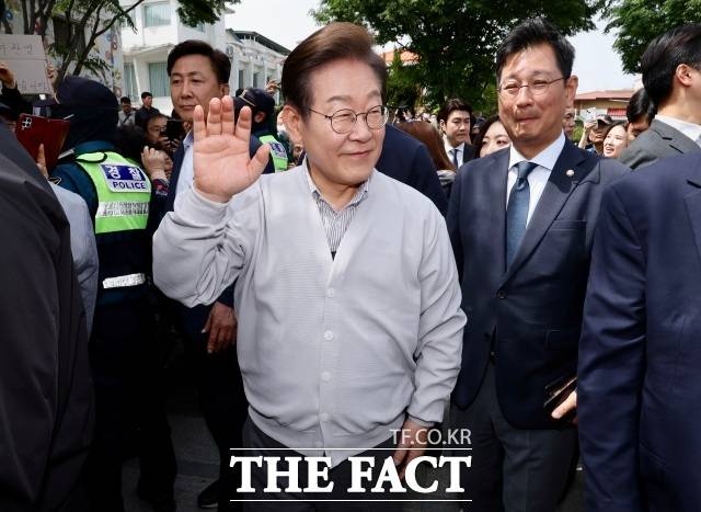 이재명 더불어민주당 대선 후보가 오는 12일 서울 광화문광장 유세를 시작으로 '경청과 함성'의 광장 유세 콘셉트로 공식 선거운동에 돌입한다. /뉴시스