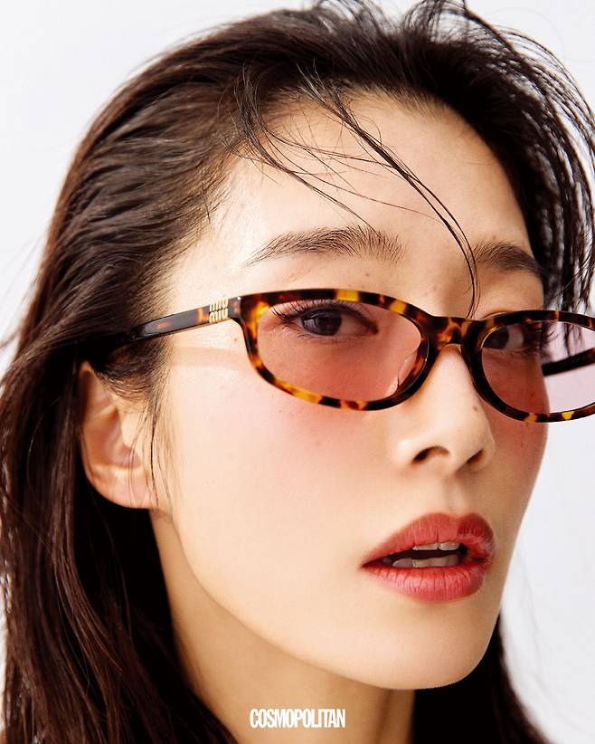 선글라스 Miu Miu.