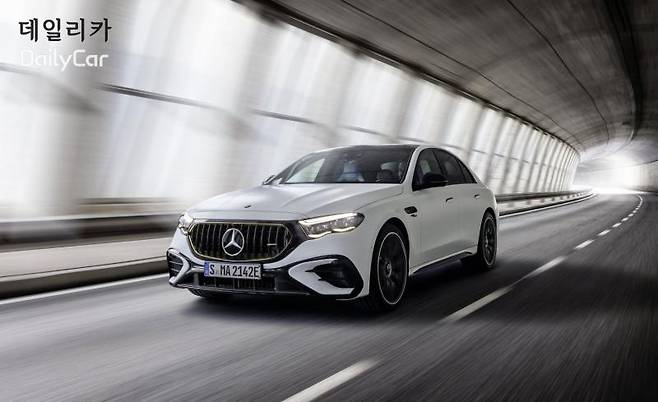 메르세데스-AMG E 53 하이브리드 4MATIC+