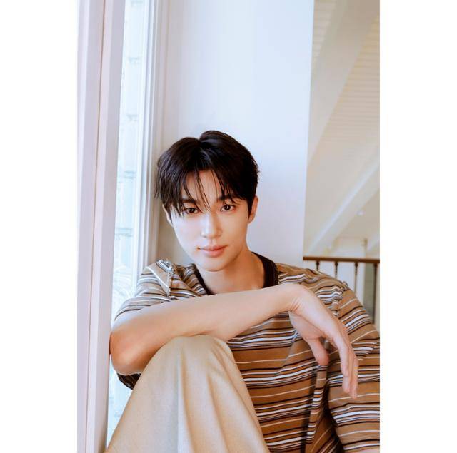 변우석의 소속사가 직원 사칭 사기에 대한 주의를 당부했다. 바로엔터테인먼트 제공