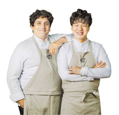 마우로 콜라그레코 셰프와 일본의 미야모토 유헤이 셰프. ©CYCLE