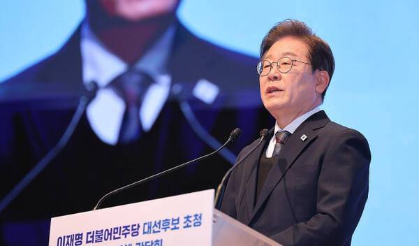 더불어민주당 이재명 대선 후보가 8일 서울 중구 대한상공회의소에서 열린 경제5단체장과 간담회에 참석해 경제정책에 대한 핵심메세지를 발표하고 있다. 연합뉴스