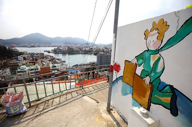 통영 대표 명소 동피랑마을 / 사진=한국관광공사