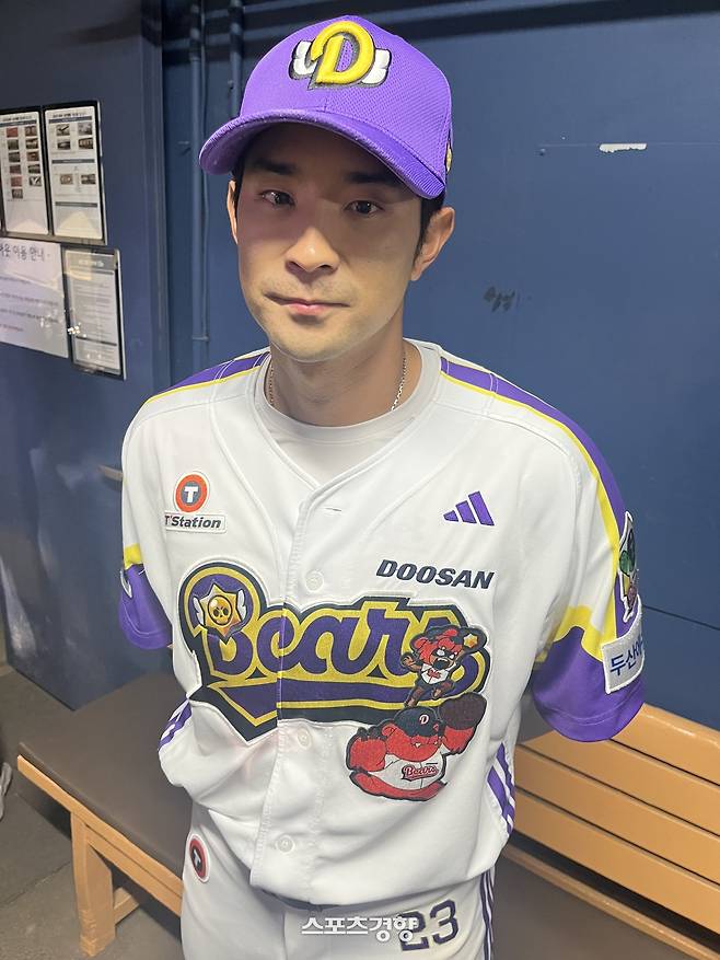 두산 강승호가 7일 잠실 LG전을 마치고 인터뷰하고 있다. 잠실 | 김하진 기자