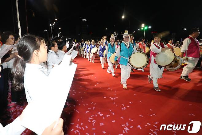 강릉단오제 신통대길 길놀이.(뉴스1 DB)