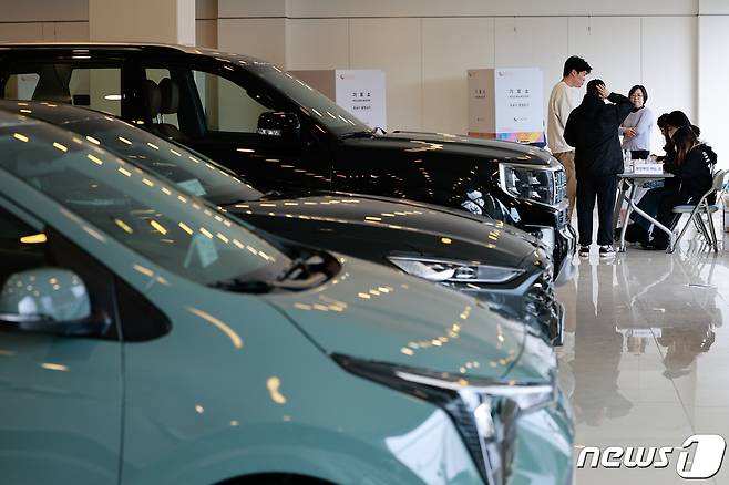 기아의 한 대리점 모습.2024.4.10/뉴스1 ⓒ News1 안은나 기자