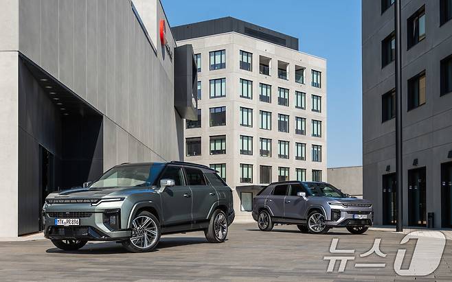 KG모빌리티는 지난 3일과 4일(현지시간) 독일 중부 헤세주에 위치한 다목적 전시관 라이카 베츨라에서 기자단과 인플루언서를 초청해 액티언을 론칭하고 시승 행사를 갖는 등 독일시장 공략 가속화에 나섰다고 7일 밝혔다. (KG모빌리티 제공. 재판매 및 DB금지) 2025.4.7/뉴스1