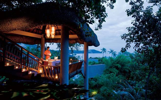 아난타라 라와나 코사무이 리조트 트리탑스.