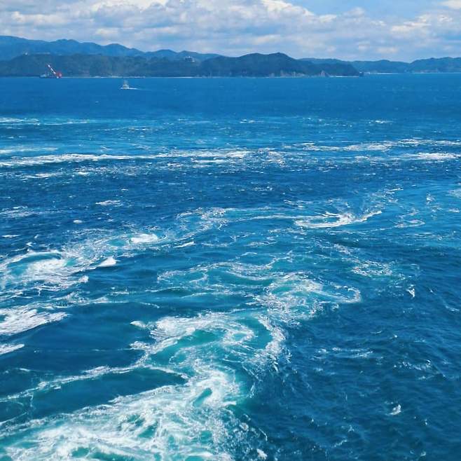 1d94f308ccf107f43eed83e542807102f3d5661a328eef4586ae40daf88ccb0383120527a9025a2ae823