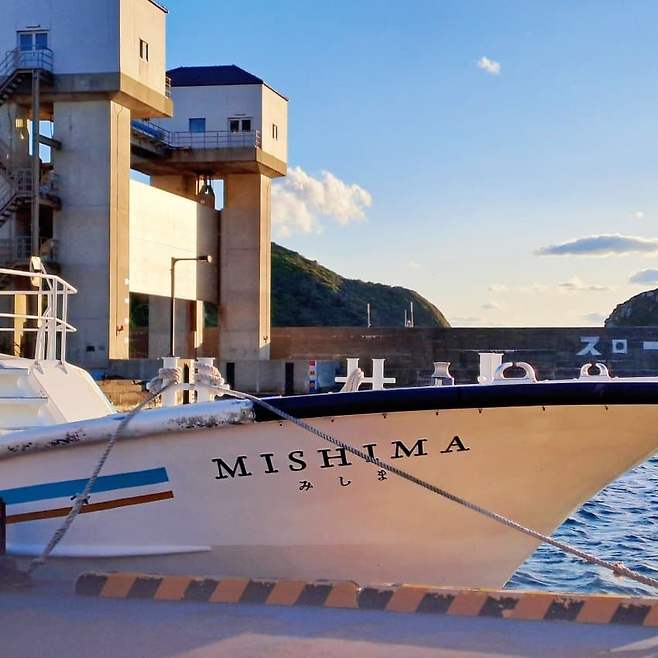 1d94f308ccf107f43eed83e542807102f3de6319318dee4584ae40daf88ccb03f9ae4fdf54826f3e4269