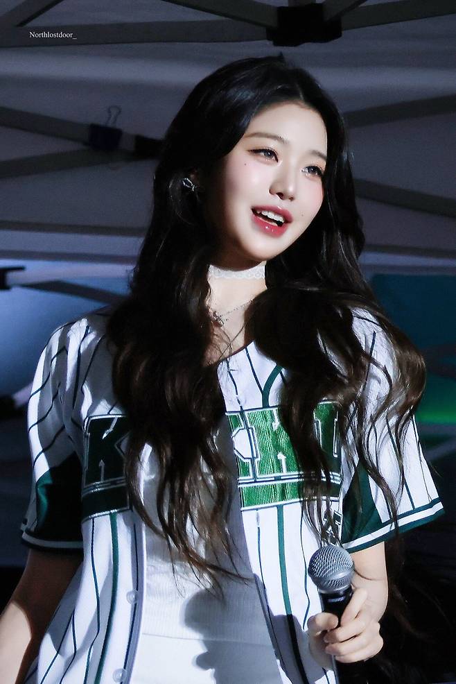 15.jpg 오늘자 성균관대 축제 아이브 장원영 고화질 짤