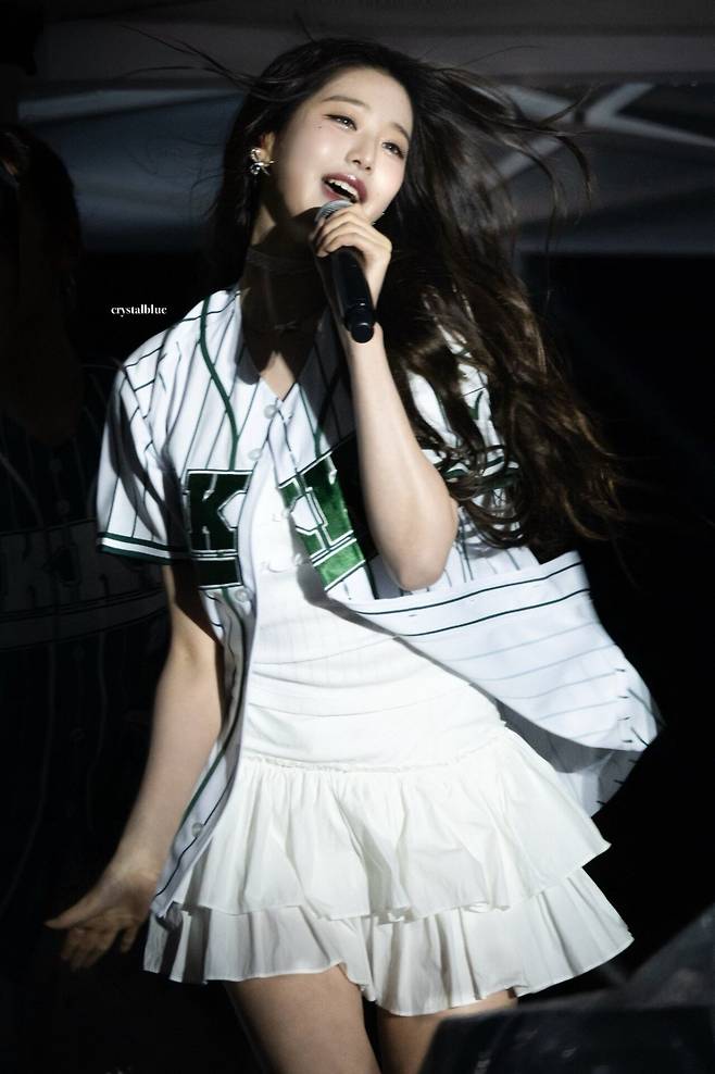 19.jpg 오늘자 성균관대 축제 아이브 장원영 고화질 짤