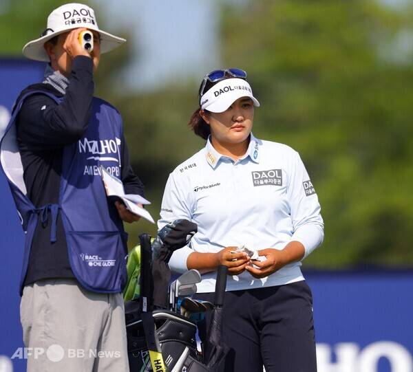 2025년 미국여자프로골프(LPGA) 투어 미즈호 아메리카스 오픈에 출전한 유해란 프로가 1라운드에서 경기하는 모습이다.. 사진제공=ⓒAFPBBNews = News1