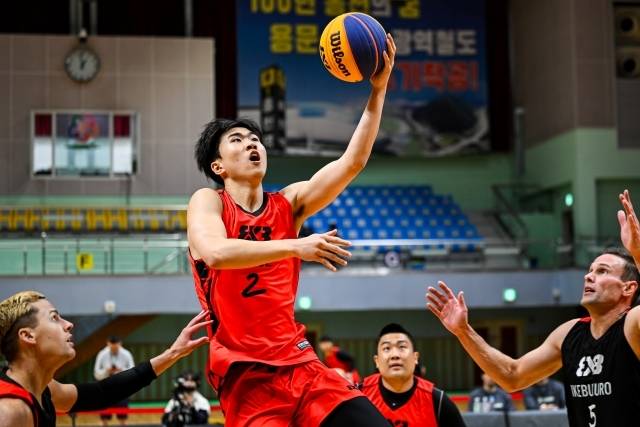 고양 소노의 정성조는 9일 홍천종합체육관에서 열리는 NH농협은행 FIBA 3x3 홍천 챌린저에 ‘친정’ 서울 코스모 소속으로 참가했다. 사진=KXO 제공
